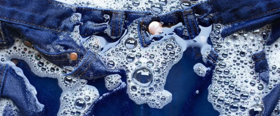 Sustainable denim washing optimizing water and reducing wash process through aqua-less mission technology
