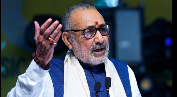 Giriraj Singh Seeks Industry Recommendations to Accelerate Textile Sector Growth