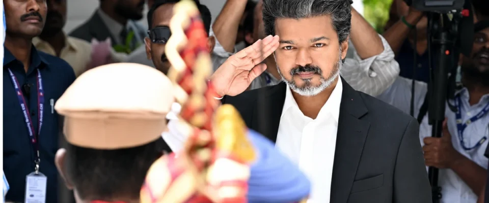 Tamil Nadu CM Urges Centre to Remove Cotton Import Duty